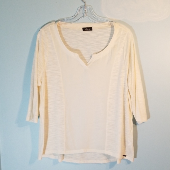 MBLM 1X white 3/4 length sleeve top